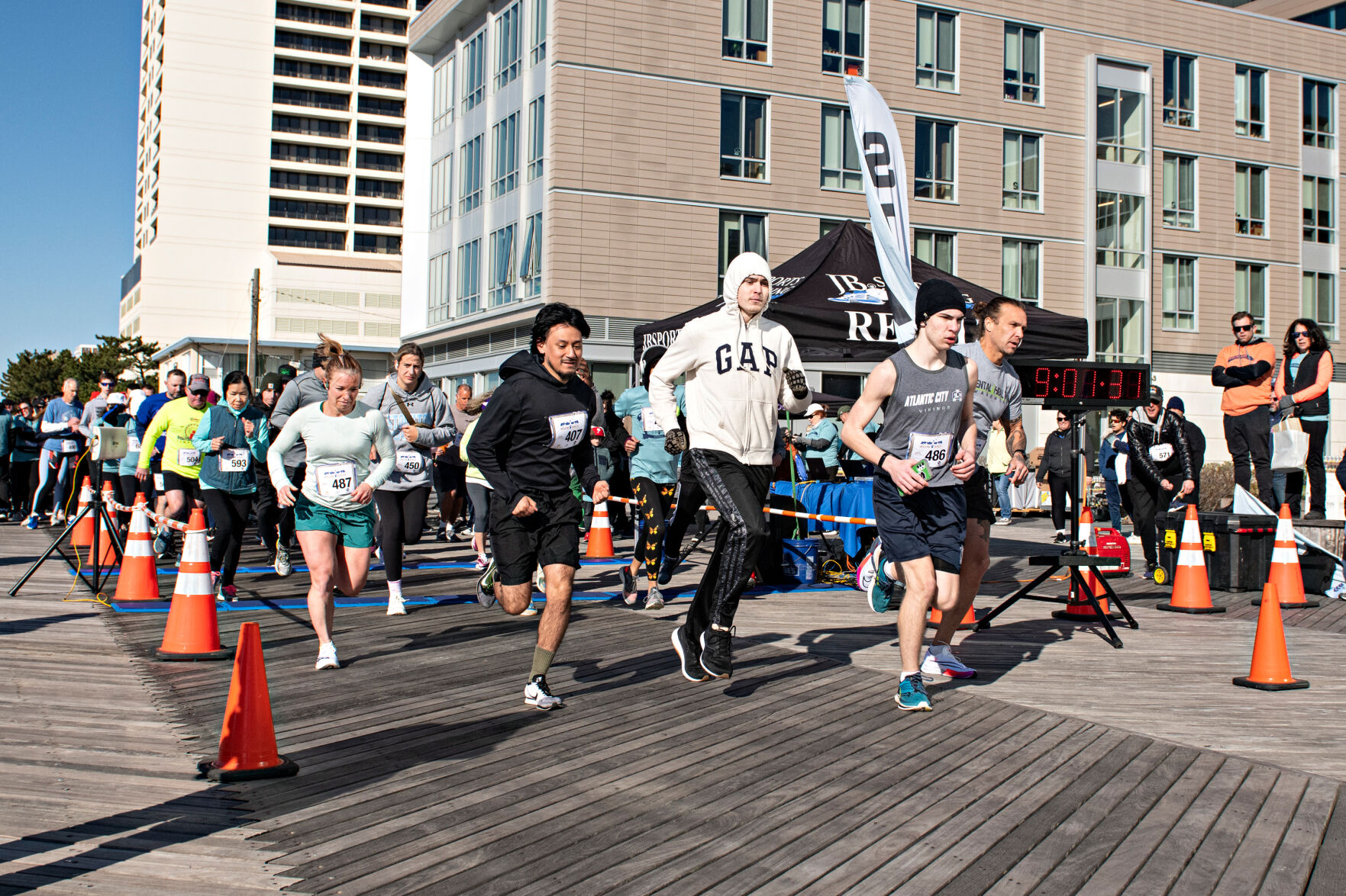 Seashore Gardens 5K is 'helping people help people' | Local News 1 041122-pac-nws-run